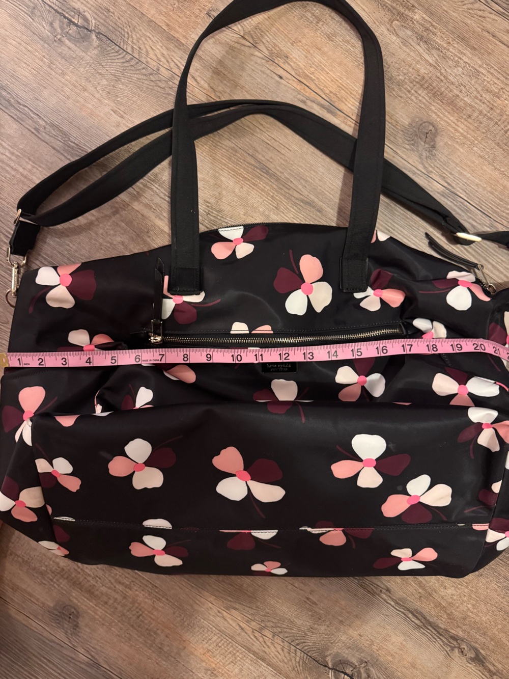 Kate Spade Dawn Dusk Buds Weekender Bag in black with pink floral - Picture 9 of 10